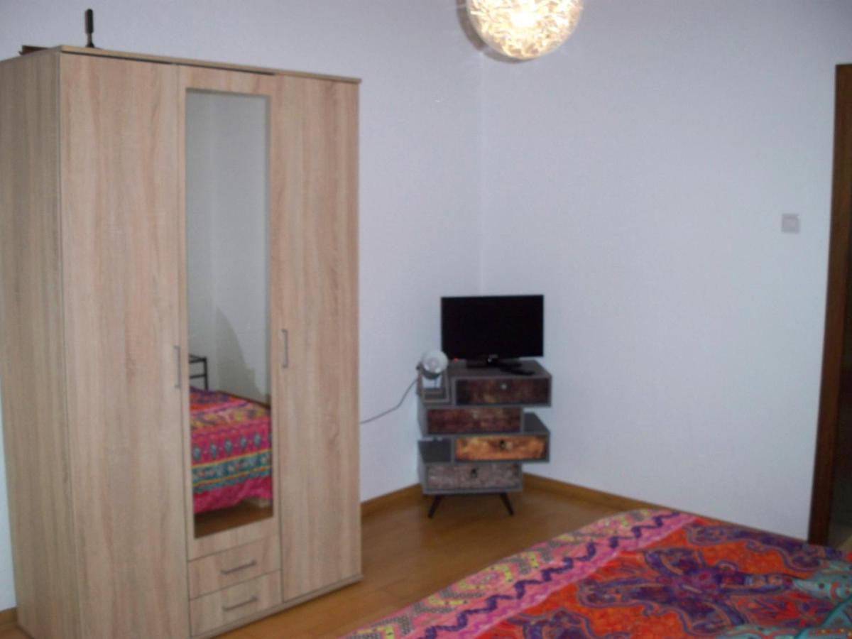 2 Raum Wohnung Крефелд Екстериор снимка